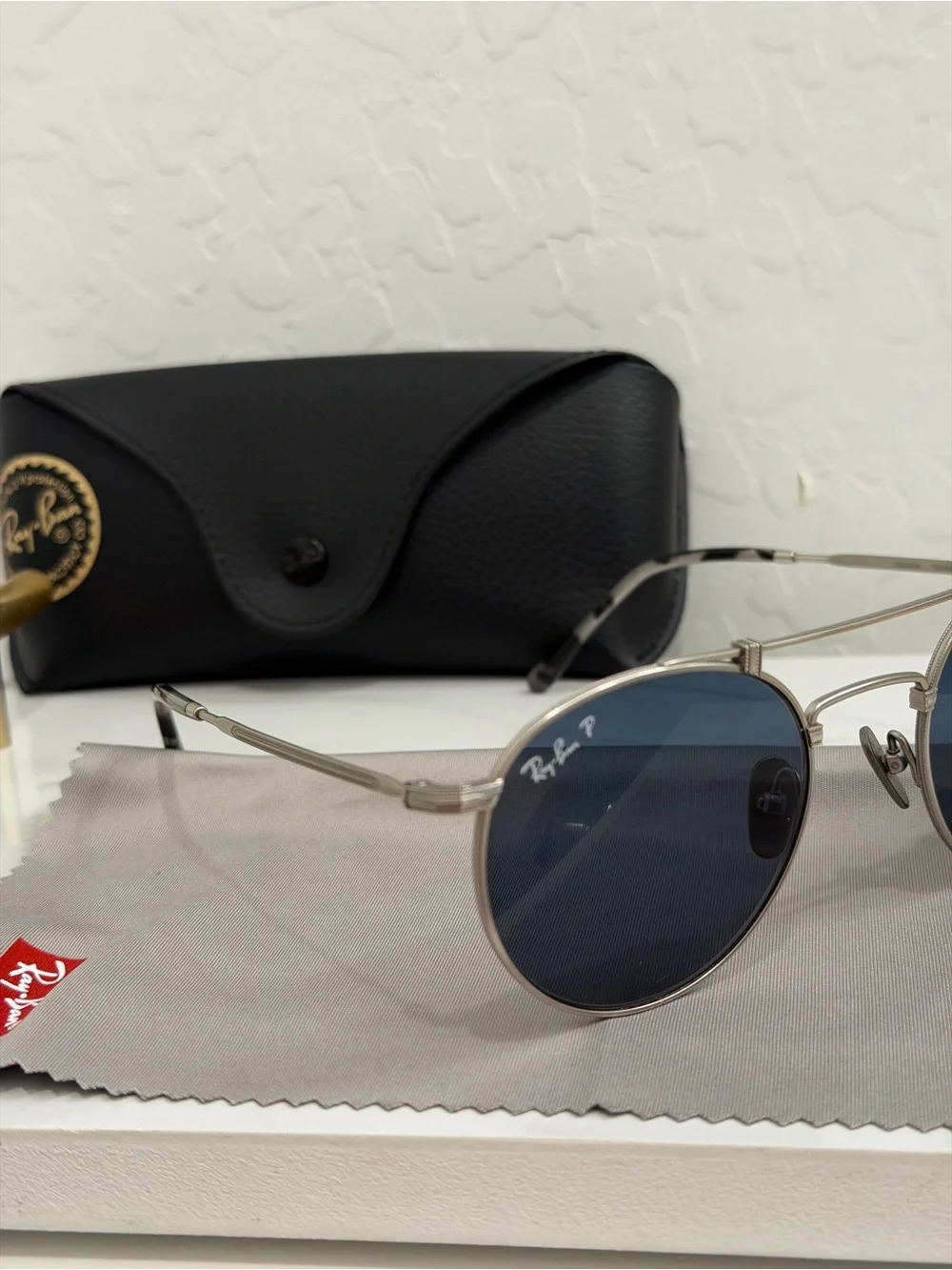 Ray-Ban RB8147M TITANIUM SUNGLASSES Special Edition Round Silver